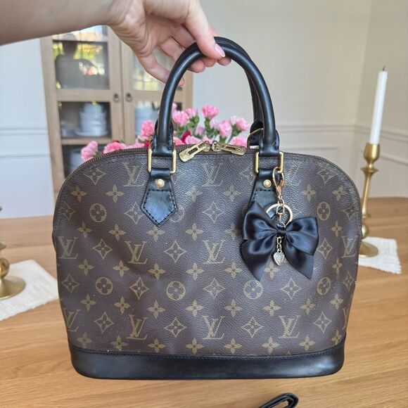 ✅AUTHENTIC✅Louis Vuitton ALMA PM - Picture 1 of 14